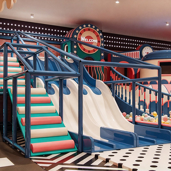 Retro Clock Themed Indoor Soft Play Park - Commercial Playground